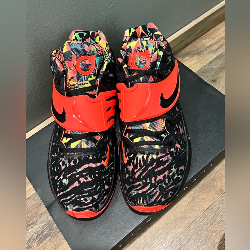SOLD - KD14 Ky-D Dream Size 9.5 Mens | Black/Bright Crimson | CW3935 002